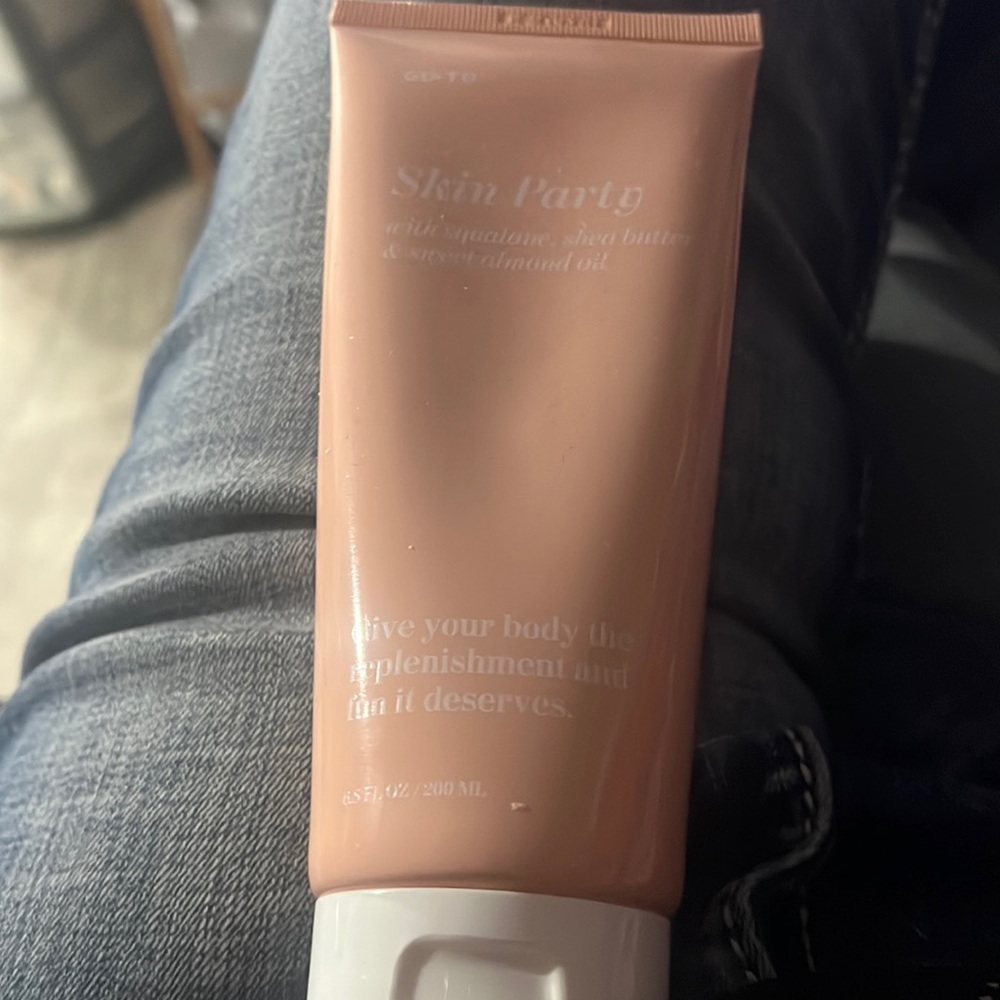 SKIN PARTY with squalane shea butter and sweet almond oil Brand New never used